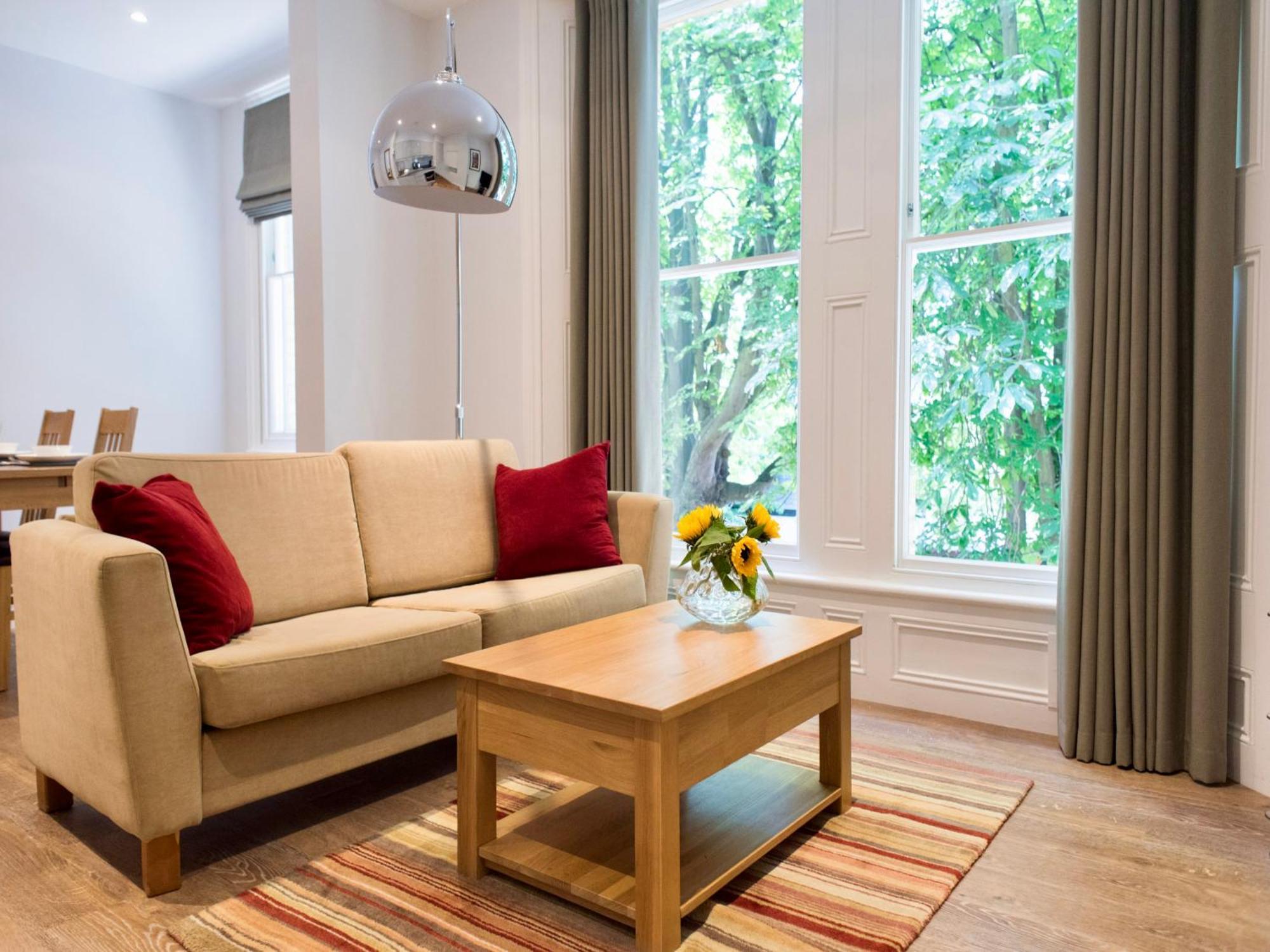 Your Space Apartments - Jubilee House CBG Εξωτερικό φωτογραφία