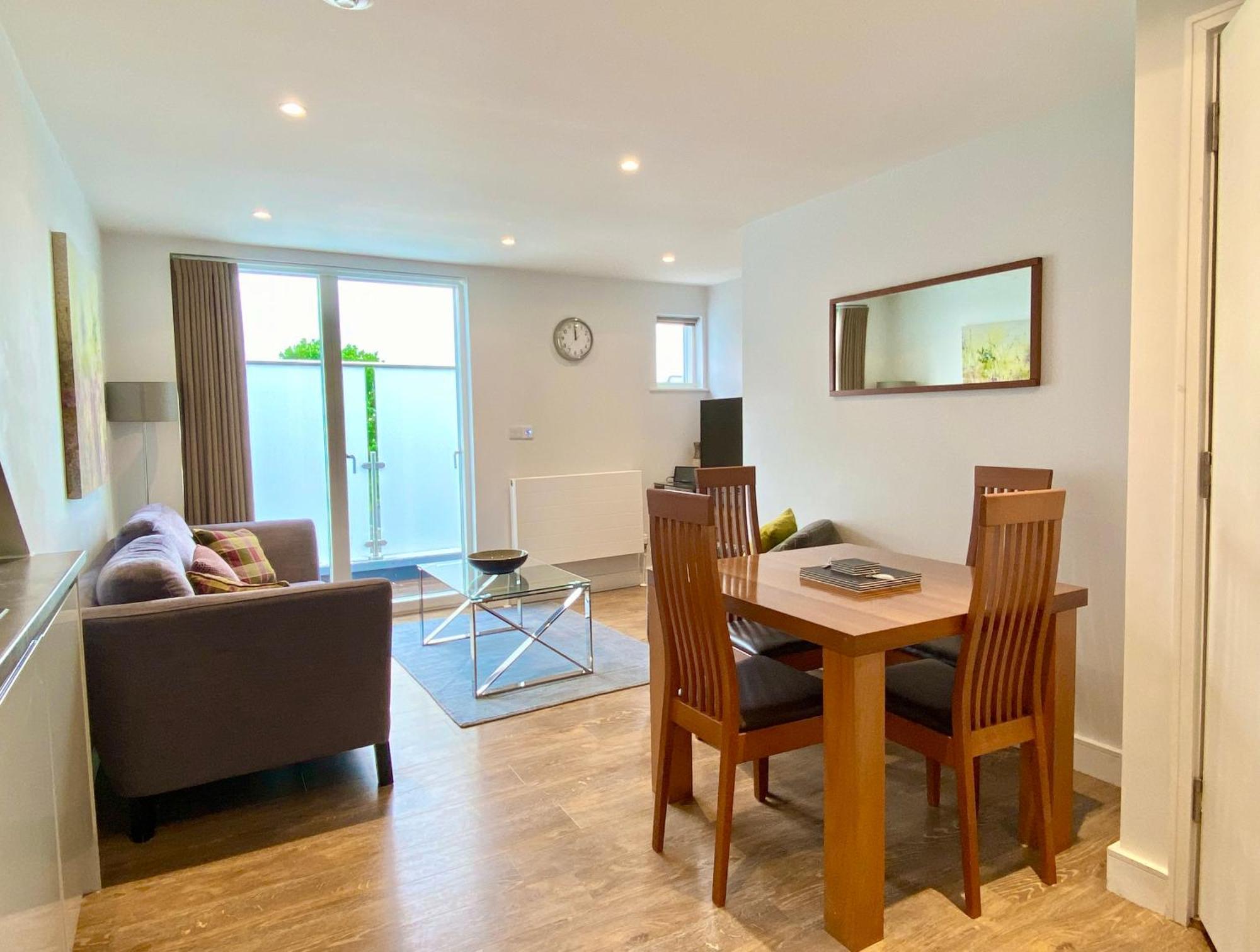 Your Space Apartments - Jubilee House CBG Εξωτερικό φωτογραφία